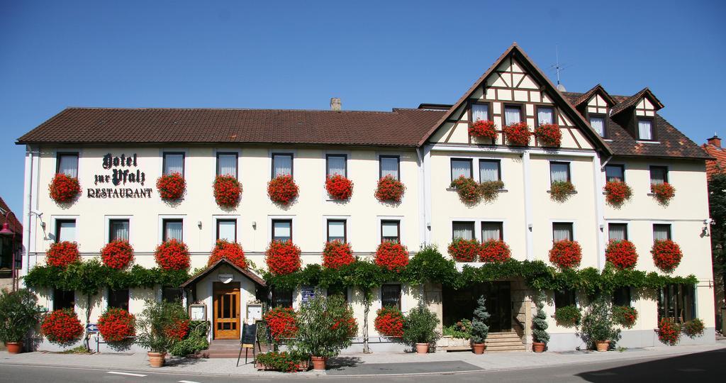קנדל Hotel Zur Pfalz מראה חיצוני תמונה