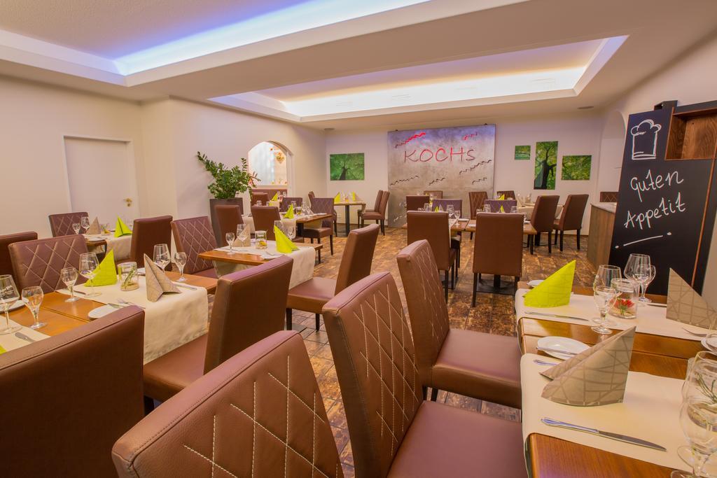 קנדל Hotel Zur Pfalz מראה חיצוני תמונה