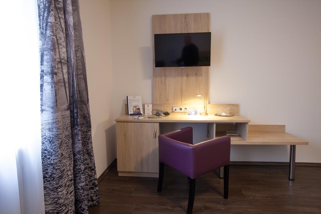 קנדל Hotel Zur Pfalz מראה חיצוני תמונה